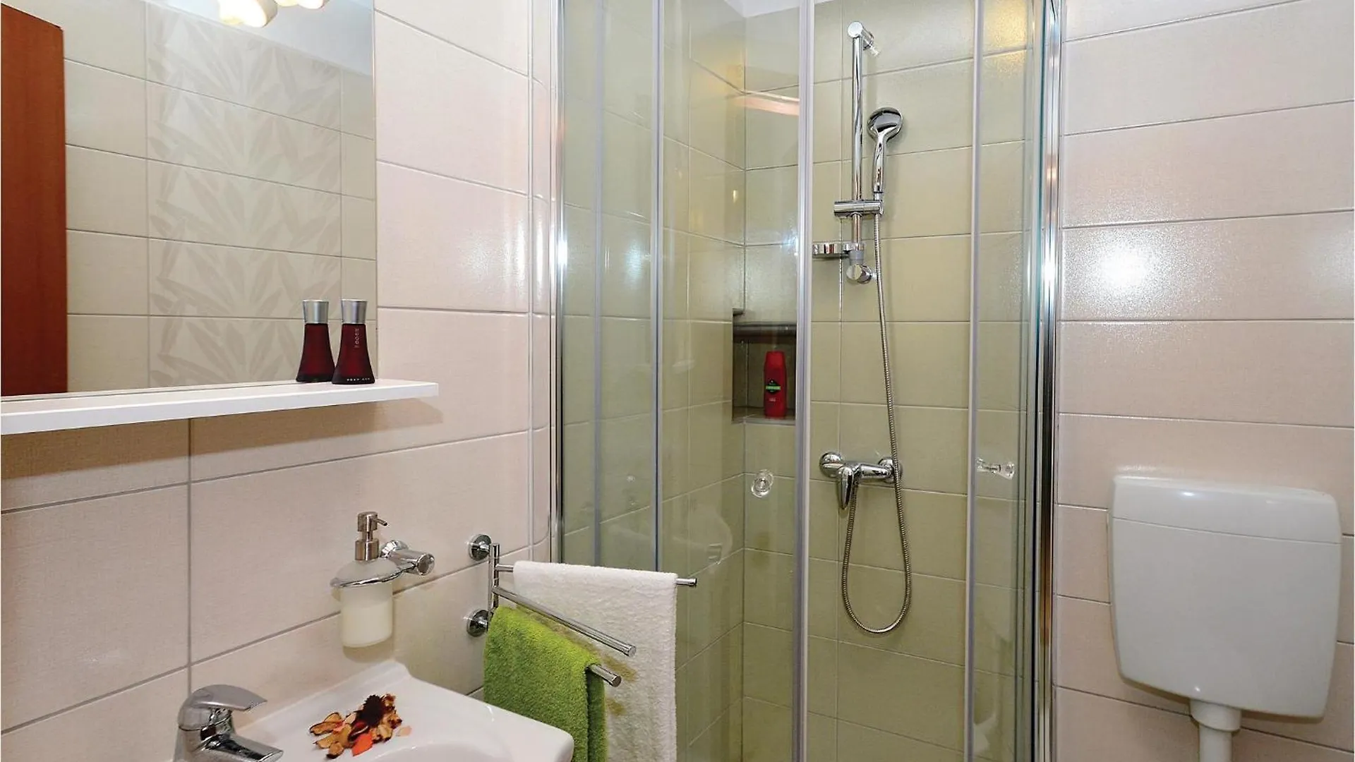 3 Bedroom Lovely Home In Kavran
