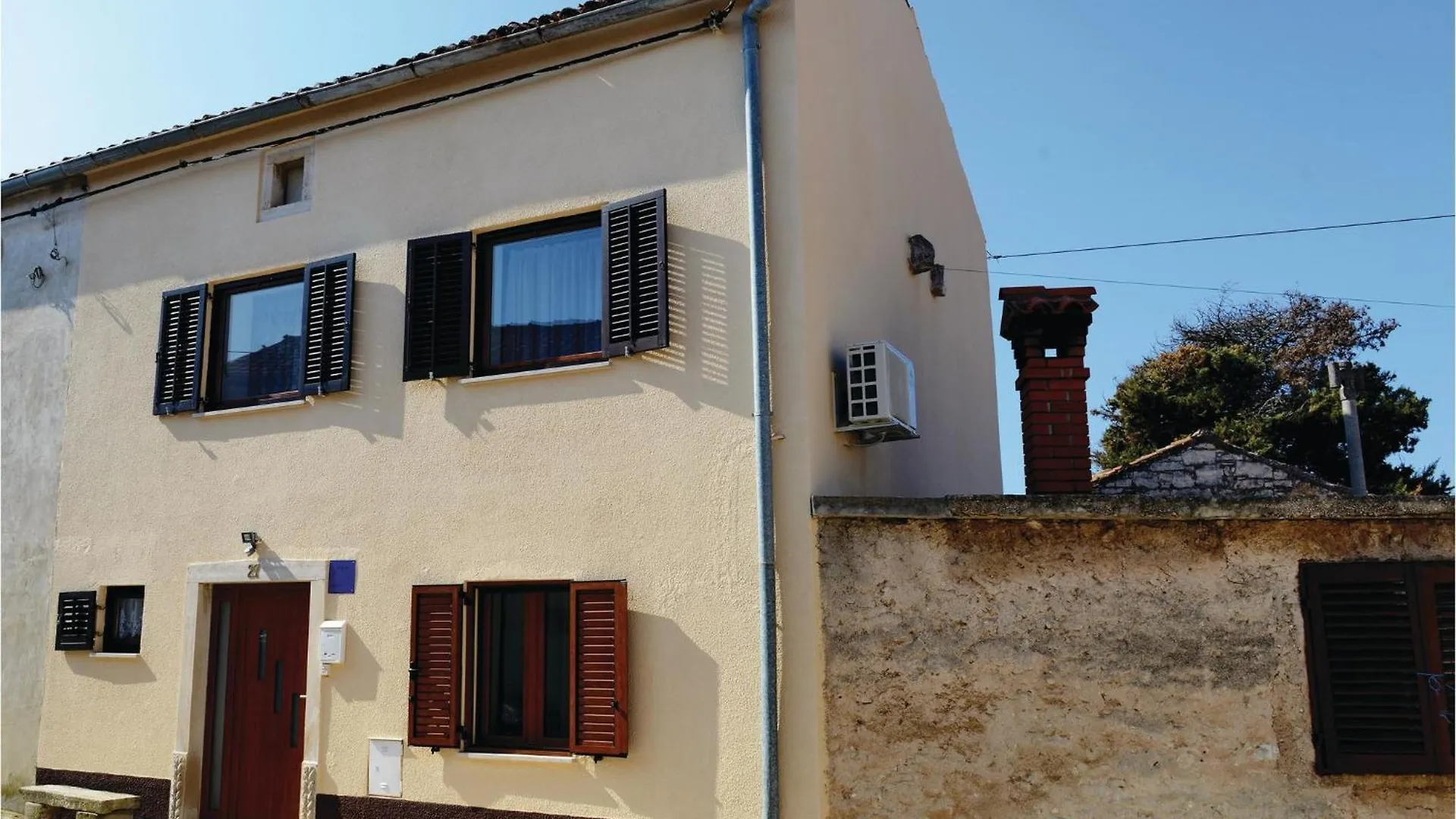 3 Bedroom Lovely Home In Kavran 0*,